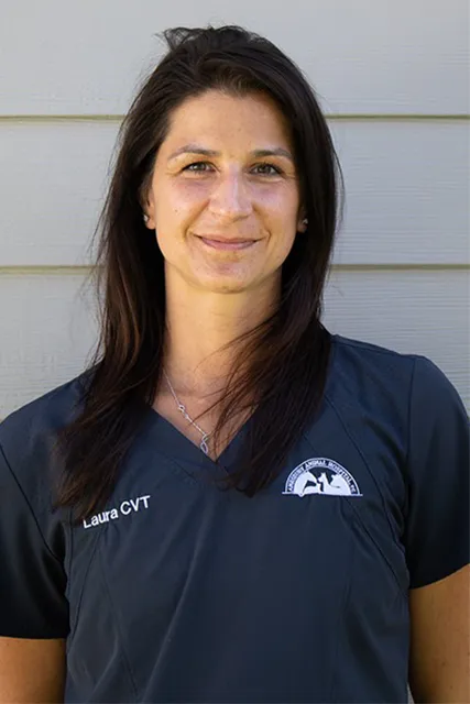 Amesbury_Animal_Hospital_Teams_Laura